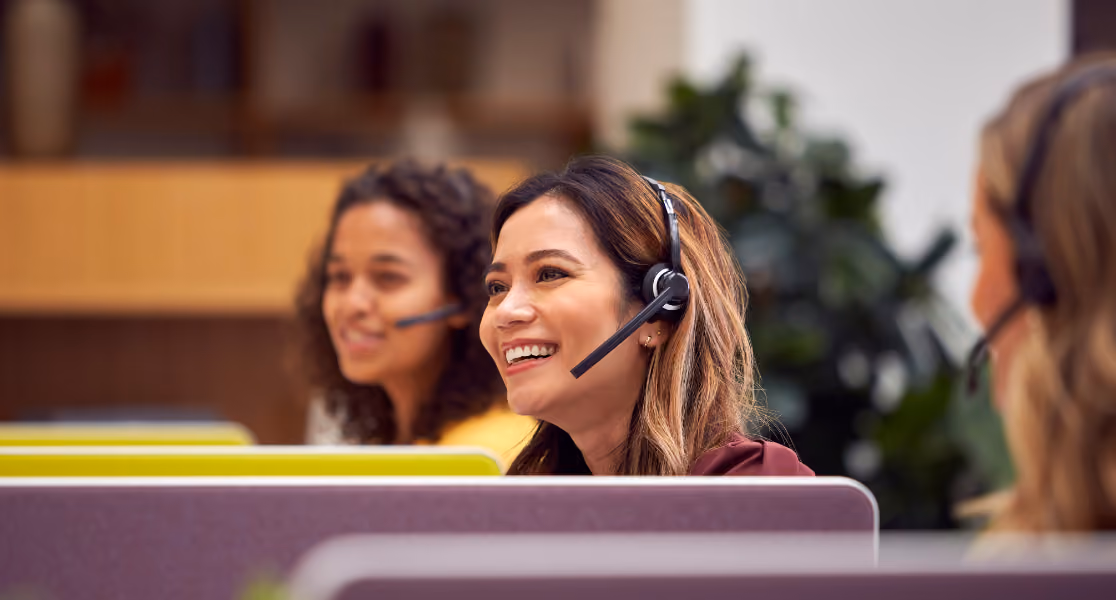 How to Boost Customer Satisfaction: Top 5 Must-Have Features for Support Software