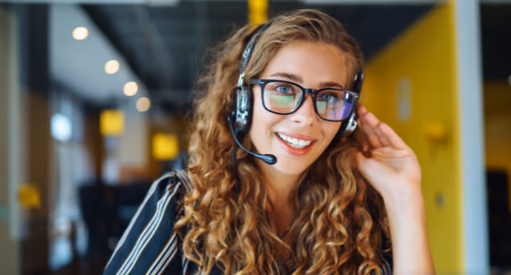 Customer Support in E-commerce: Strategies for online retailers