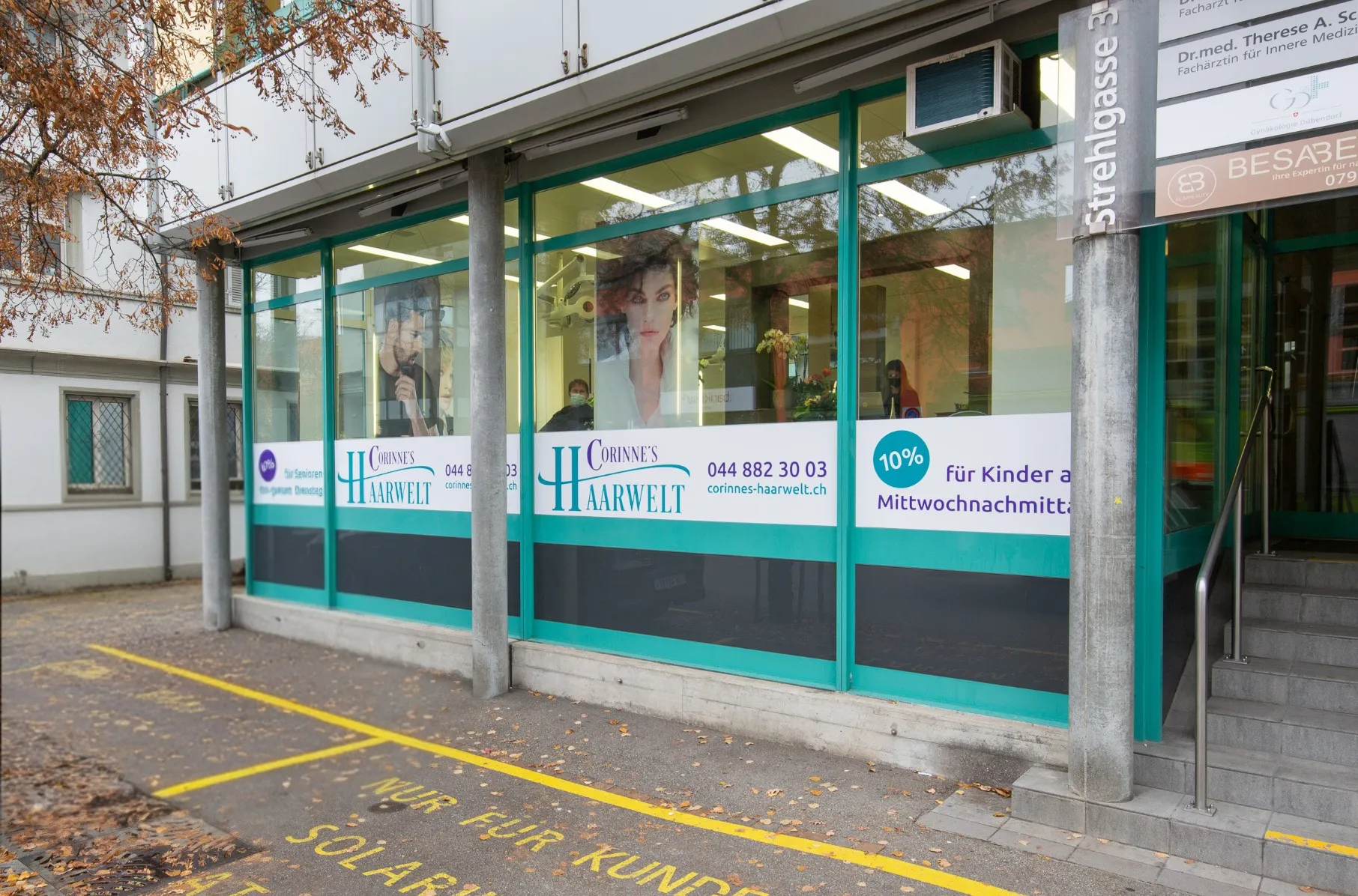 Unser Salon an der Strehlagasse 3