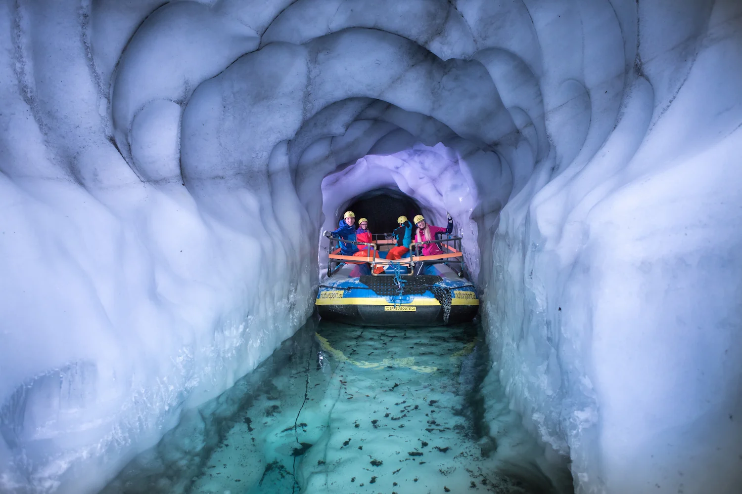 Natur Eis Palast am Hintertuxer Gletscher