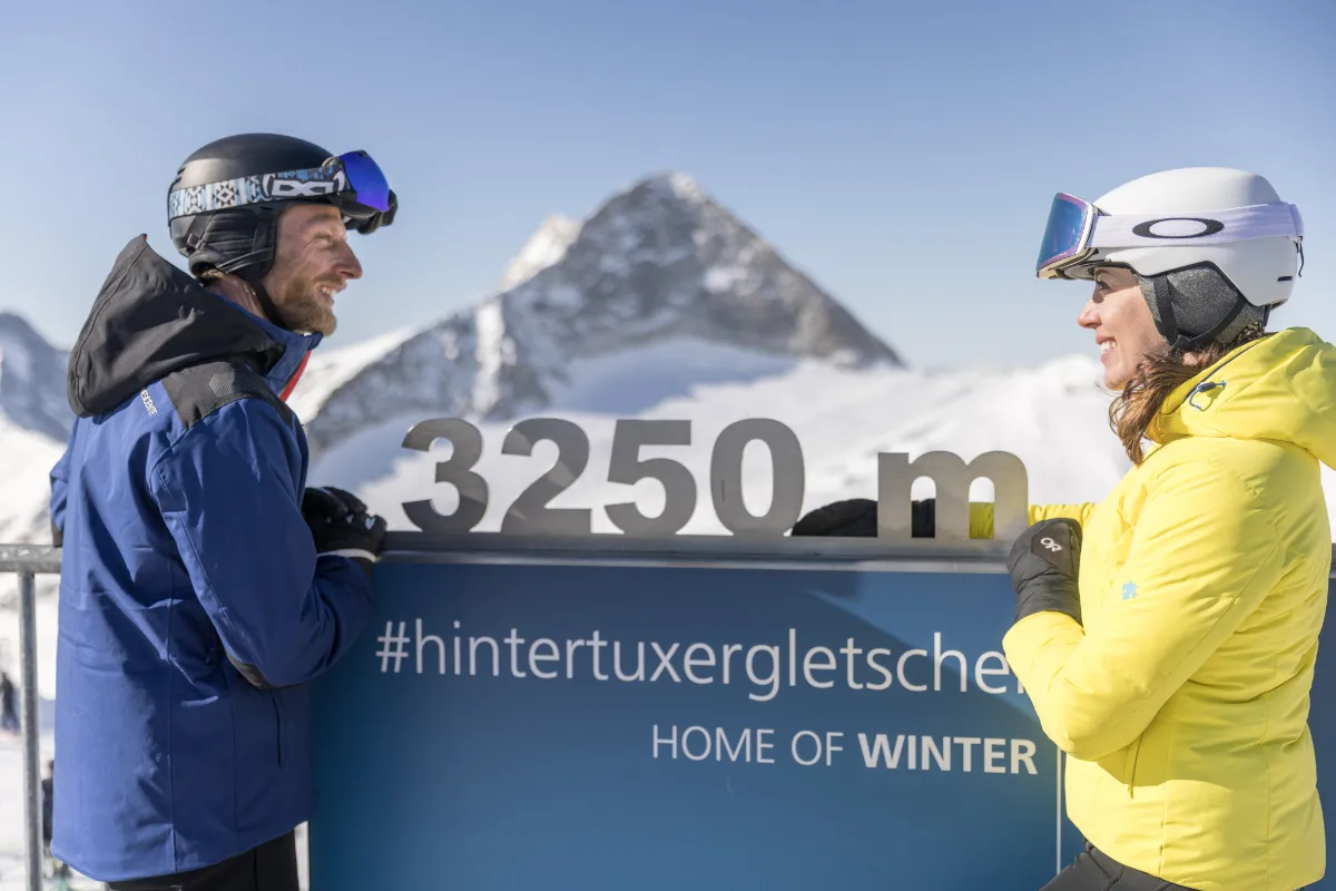 Verschneite Winterlandschaft im Tuxertal