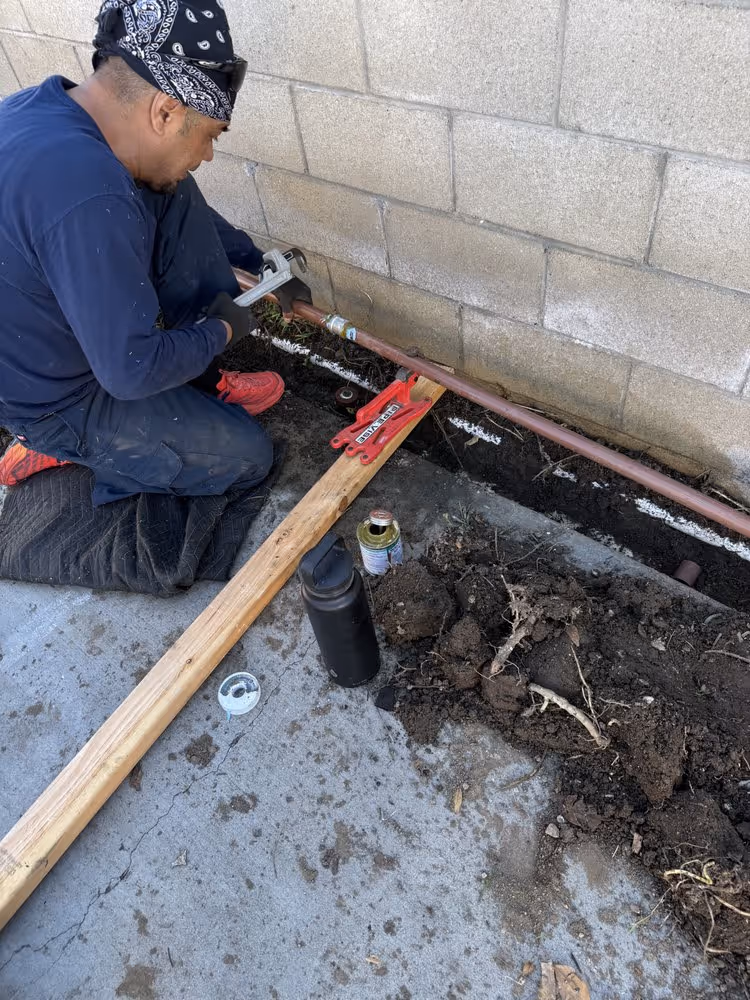Plumber performing plumbing maintenance and repair in Los Angeles CA