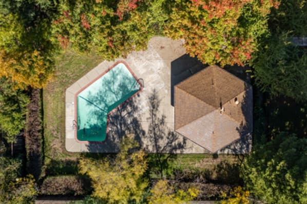 Overview of pool