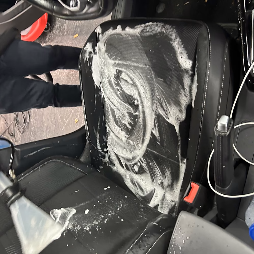 Shampouinage d'un siège en tissu
