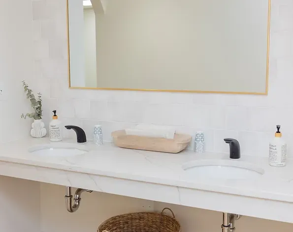 Brushing station with double sinks at the Ridgefield Orthodontics office