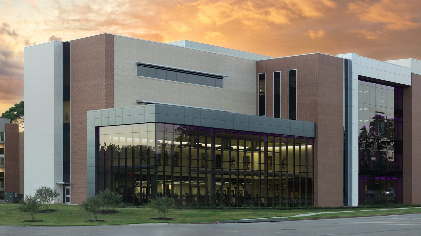 Tyler Medical Office Building, a 64,000-square-foot outpatient orthopedic and sports medicine institute adjacent to an ASC and micro-hospital, Tyler, Texas