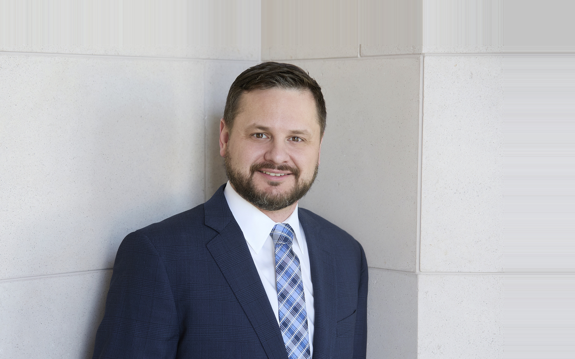 Mark Buelow headshot, Hammes Partners