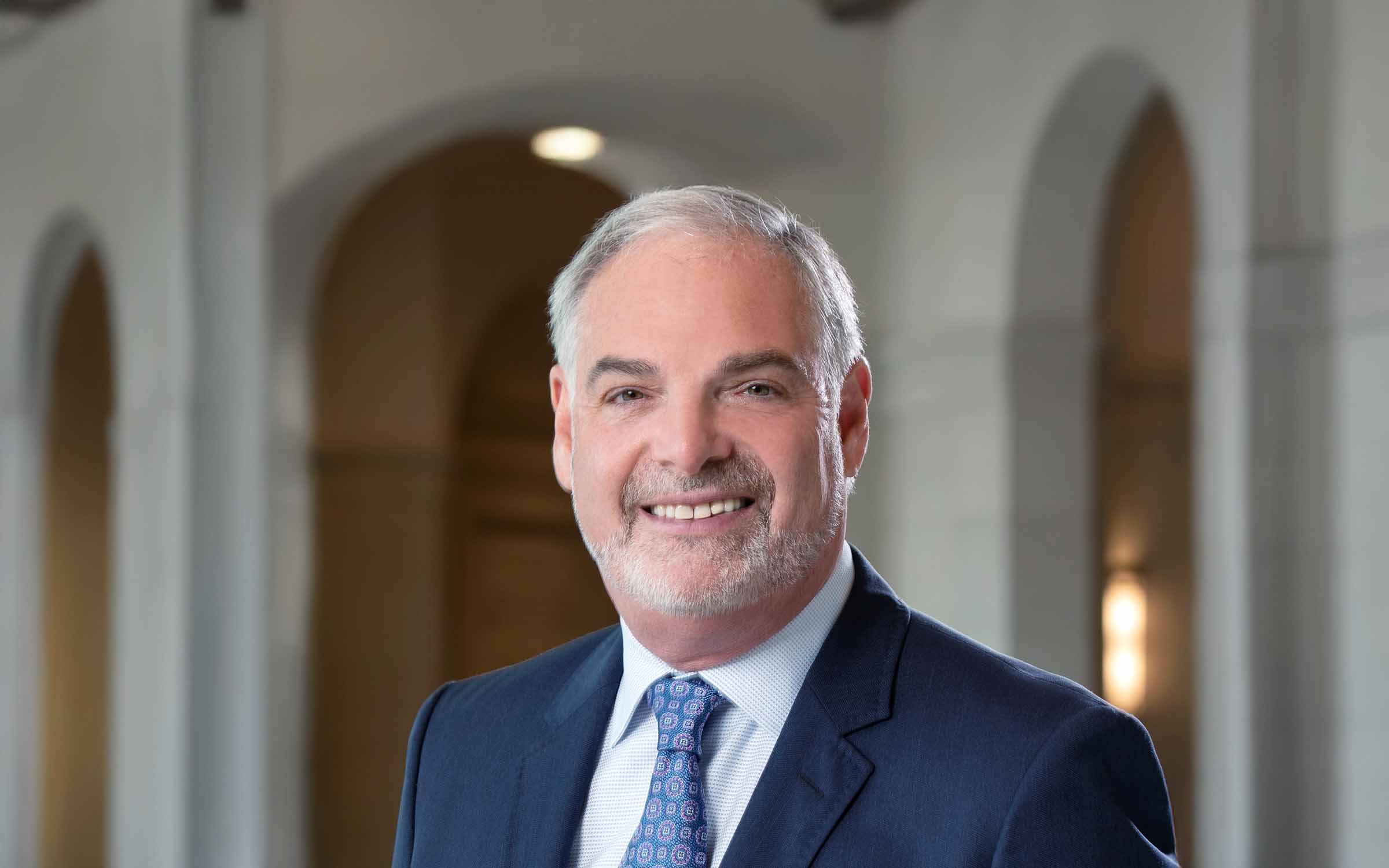 Stephen Buckeridge headshot, Hammes Partners