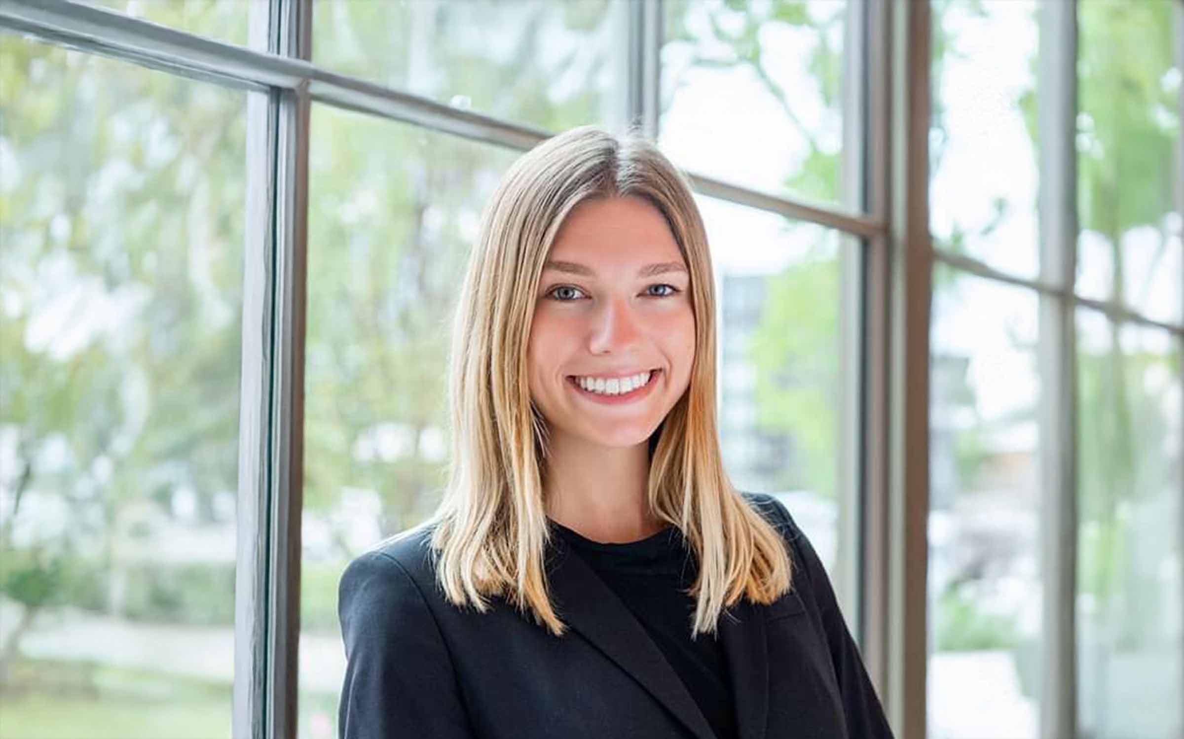 Hannah Lyons headshot, Hammes Partners