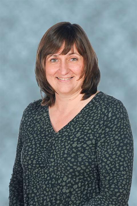 Headshot of Ms T Saunders, Teaching Assistant
