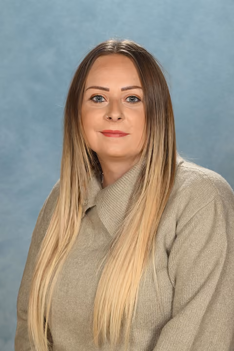 Headshot of Miss G Smith, Support Staff.