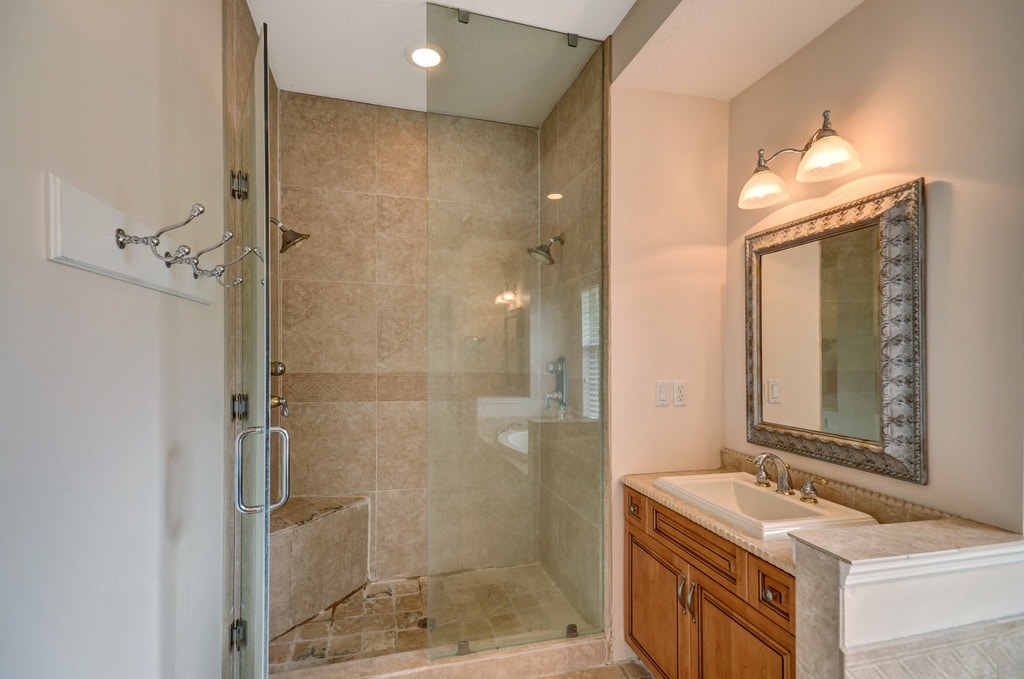 tub shower pic