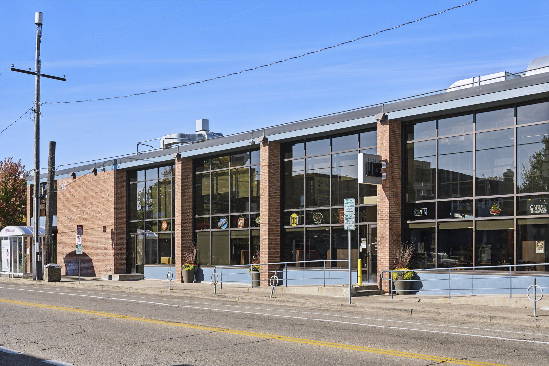 Franklin Avenue elevation of the Seward Building with ground-floor retail
