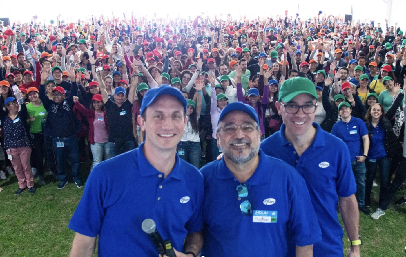 Convención de más de 1,300 personas