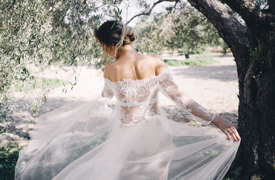 Wedding day look for a bride, Costa Brava