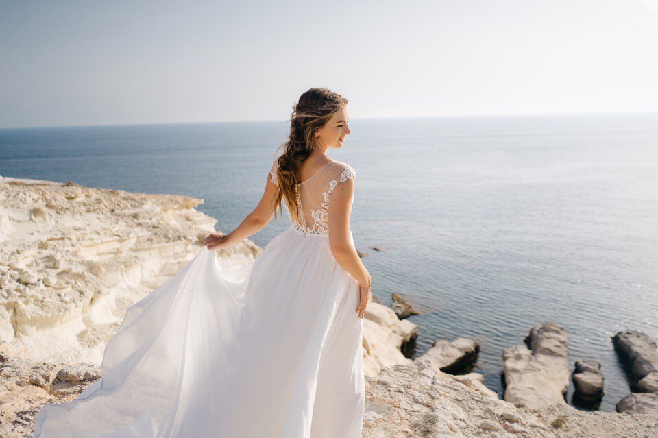 Wedding beauty look, bride in Ibiza
