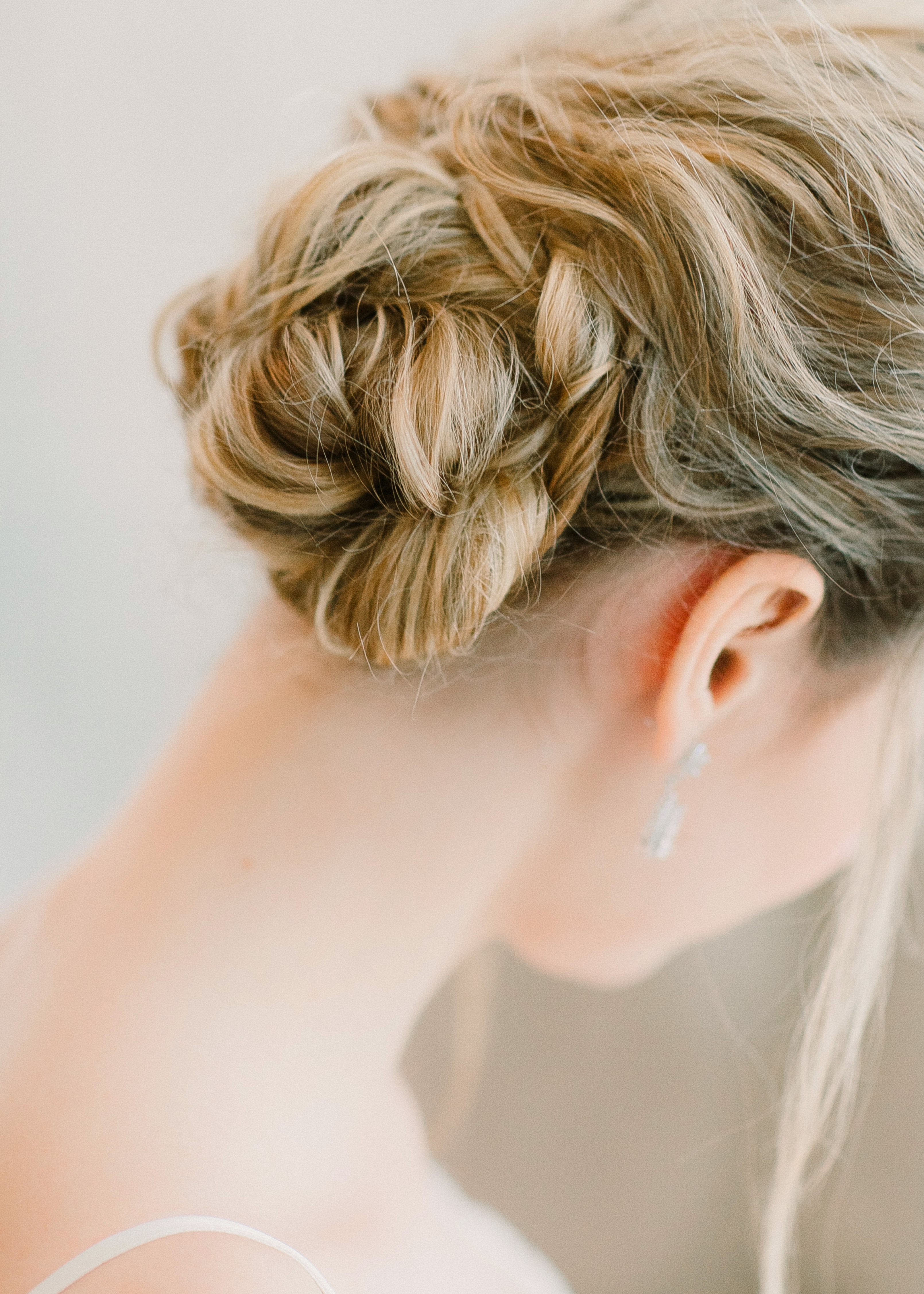 Natural bridal makeup for a destination wedding in Europe