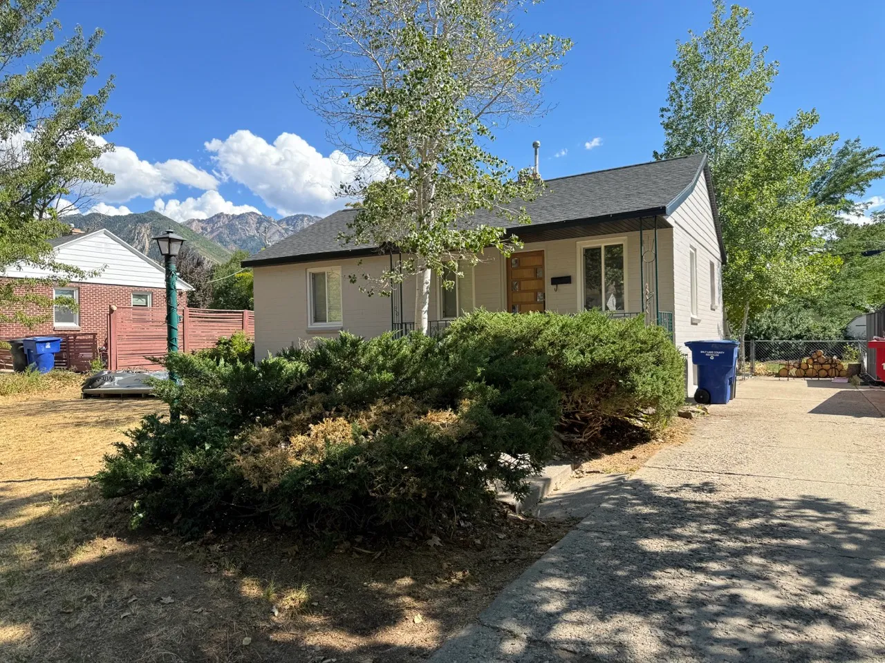 Canyon Rim Cottage — street elevation