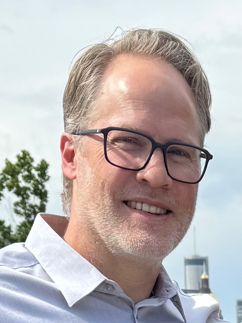 Portrait of Scot Sherwood, MD