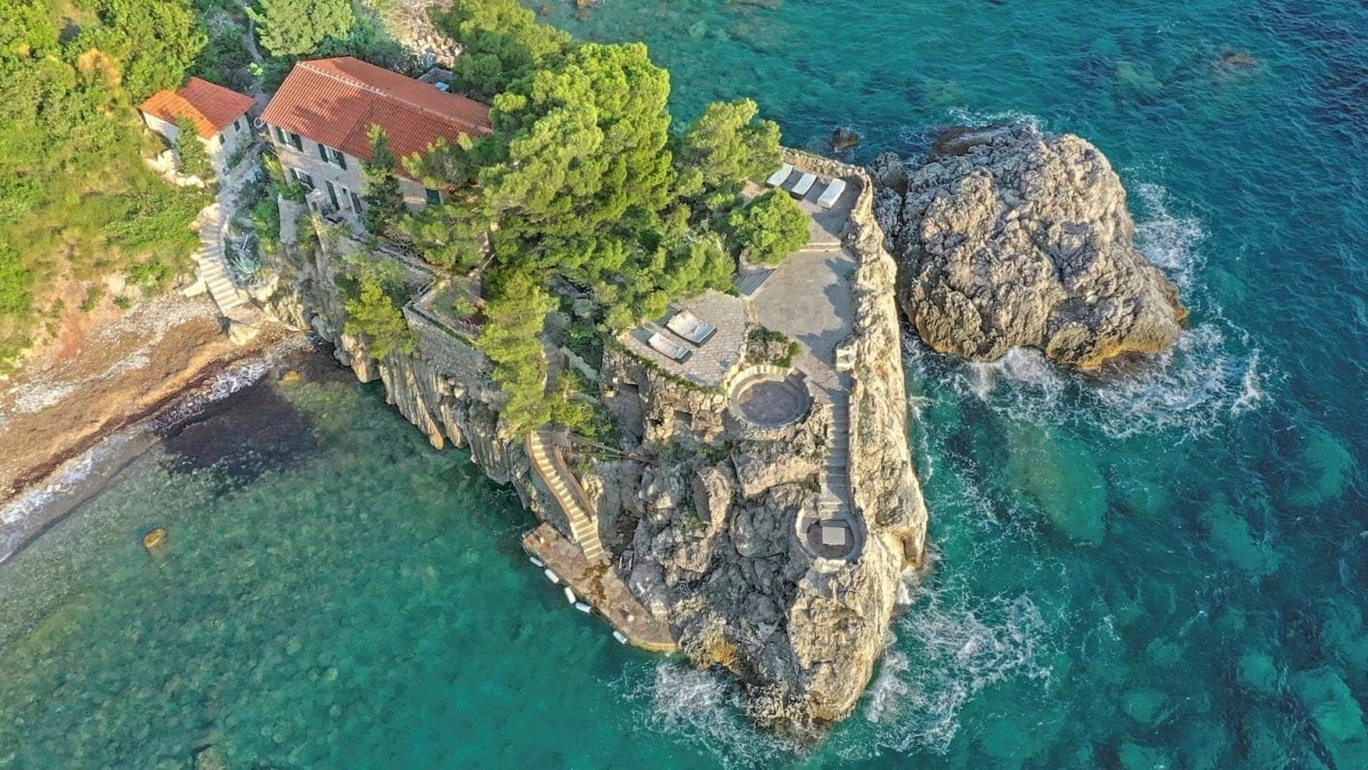 Peninsula Villa in Reževići, Budva Riviera