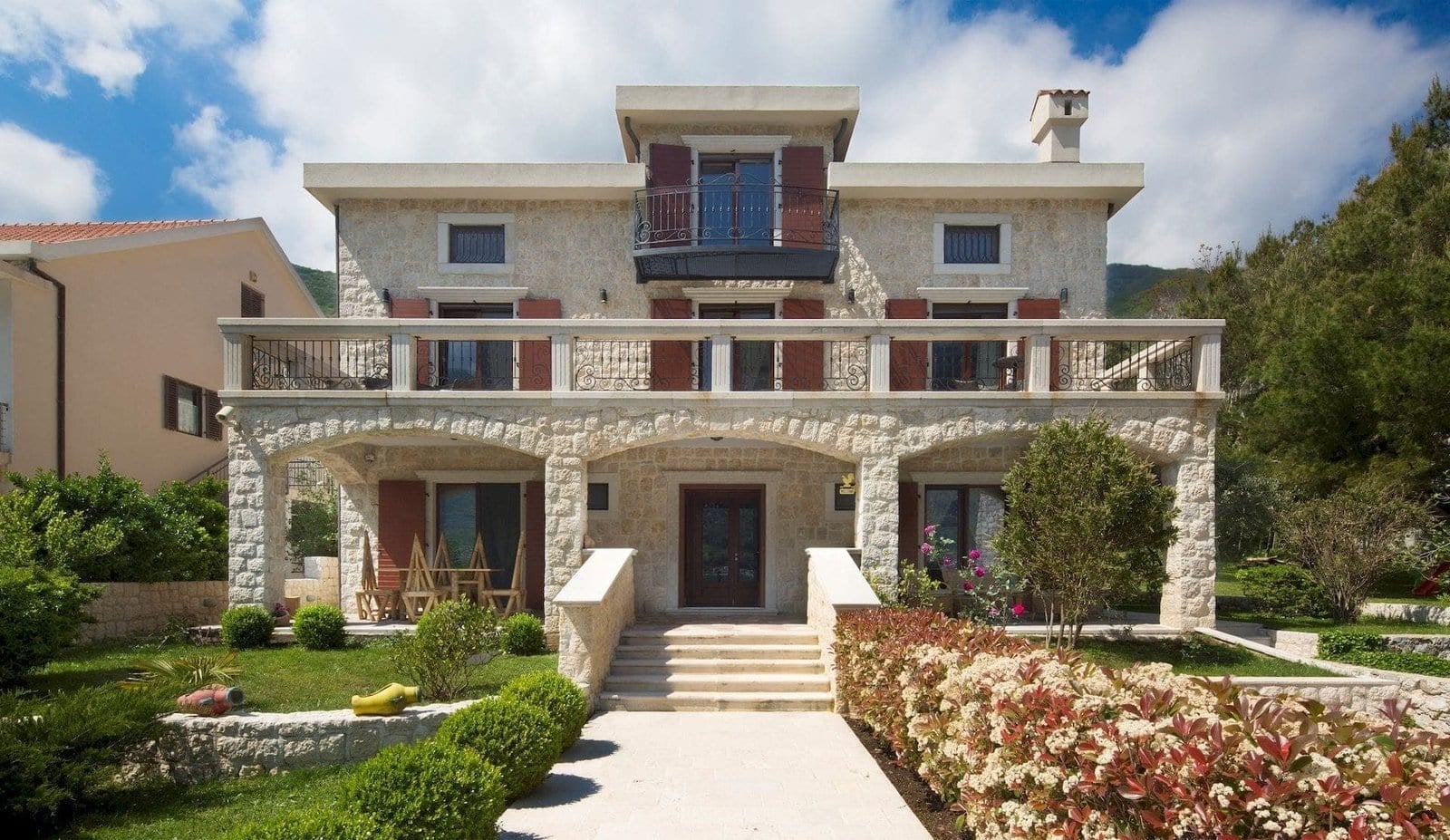 Villa Palazzo Boka in Prčanj, Kotor Bay