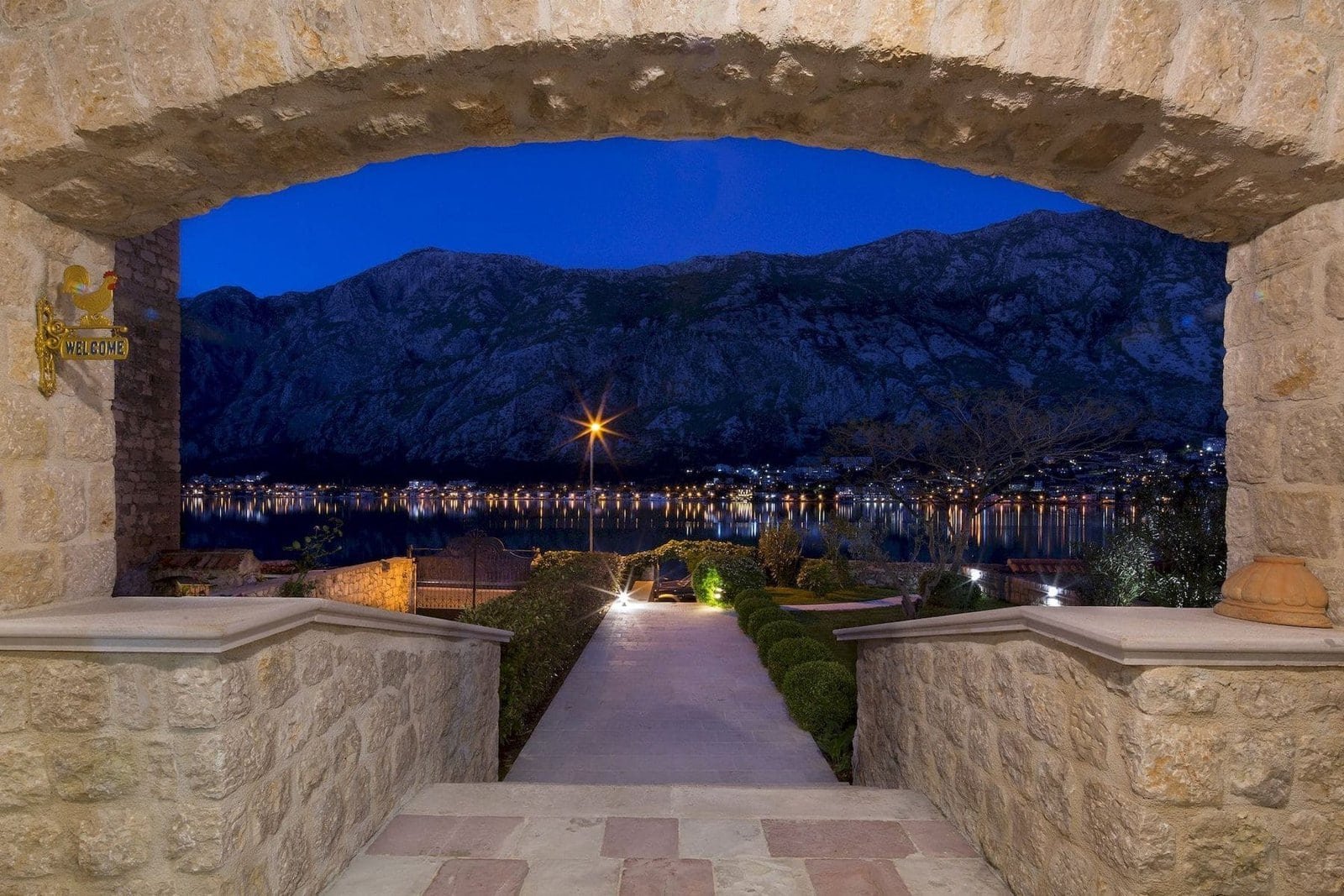 Villa Palazzo Boka in Prčanj, Kotor Bay