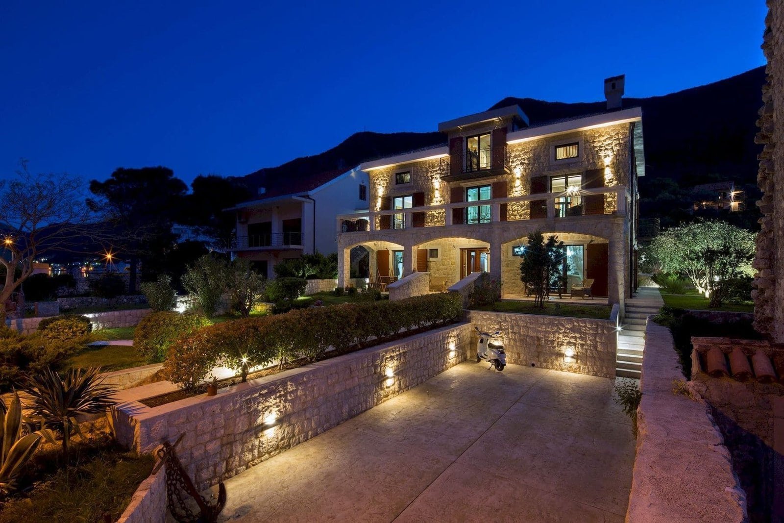 Villa Palazzo Boka in Prčanj, Kotor Bay