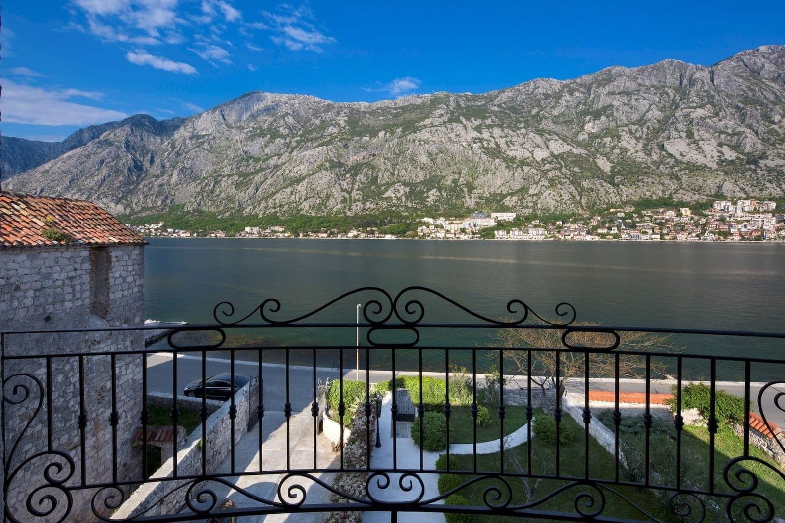 Villa Palazzo Boka in Prčanj, Kotor Bay