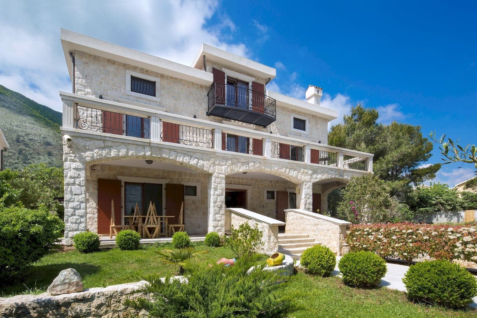 Villa Palazzo Boka in Prčanj, Kotor Bay