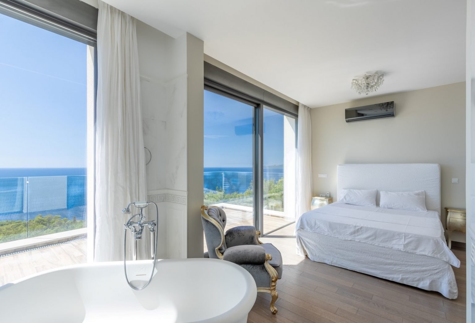 Five-Bedroom Villa Panorama in Reževići, Budva Riviera