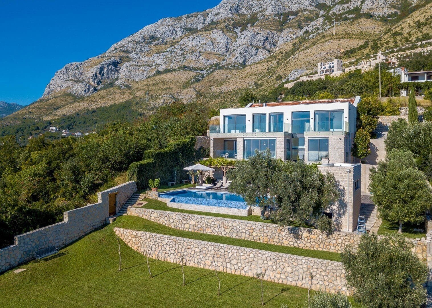 Five-Bedroom Villa Panorama in Reževići, Budva Riviera