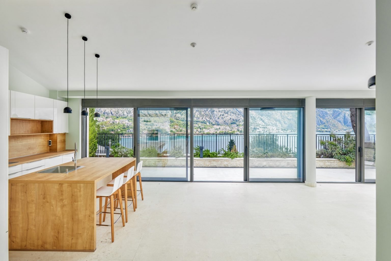 Villa Sunnyside in Prčanj, Kotor Bay
