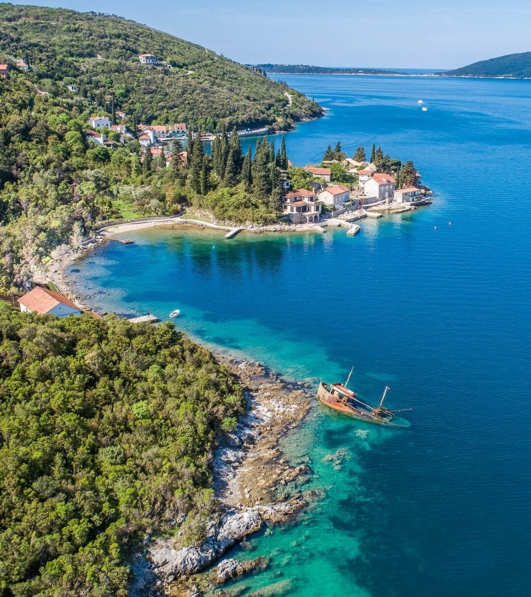 Lustica Bay