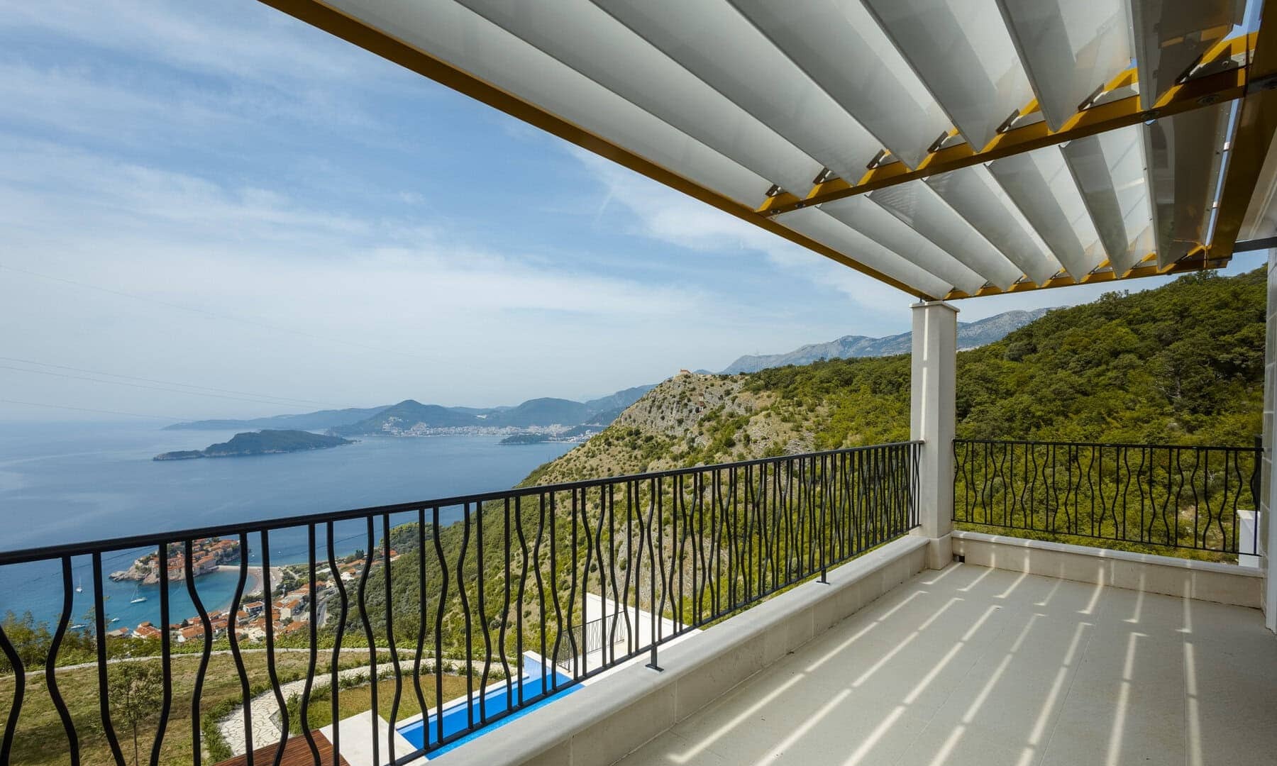 Four-Bedroom Villa with Pool and Wellness in Tudorovići, Budva