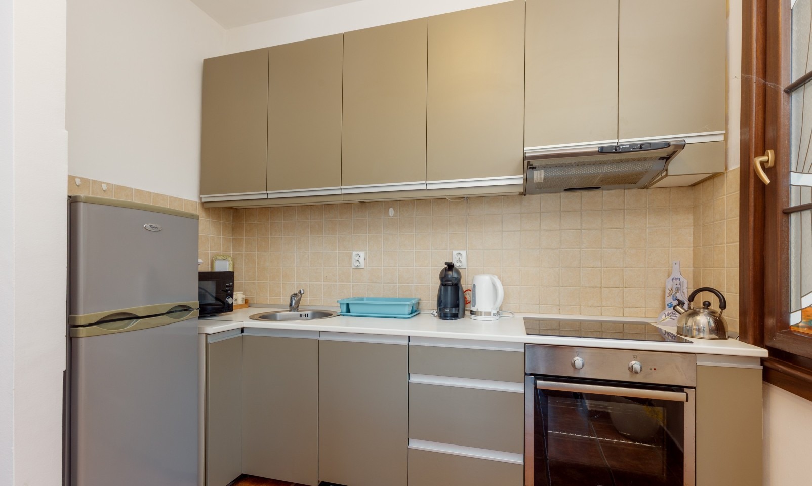 Two-Bedroom Furnished Apartment in Kostanjica, Kotor Bay