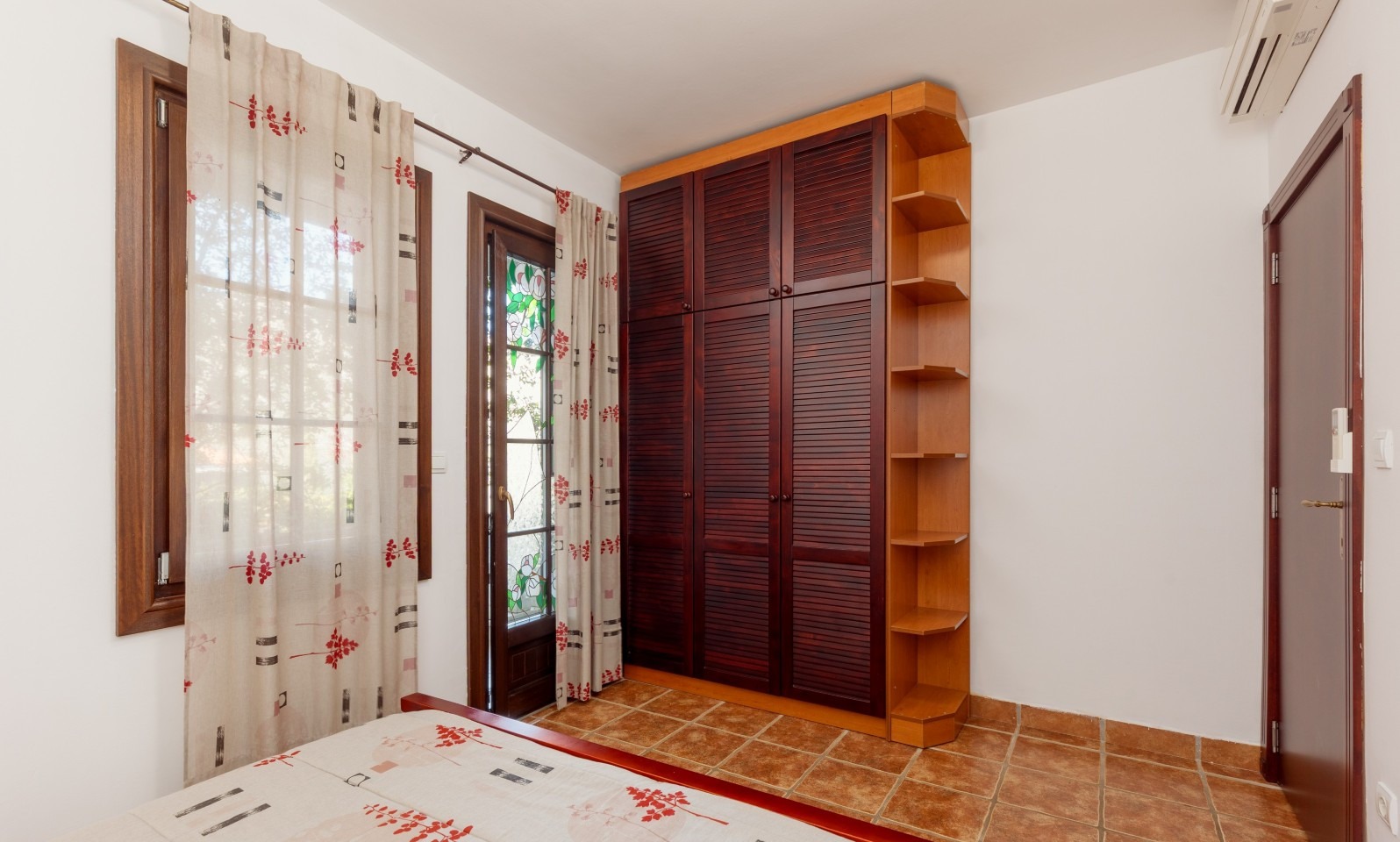 Two-Bedroom Furnished Apartment in Kostanjica, Kotor Bay