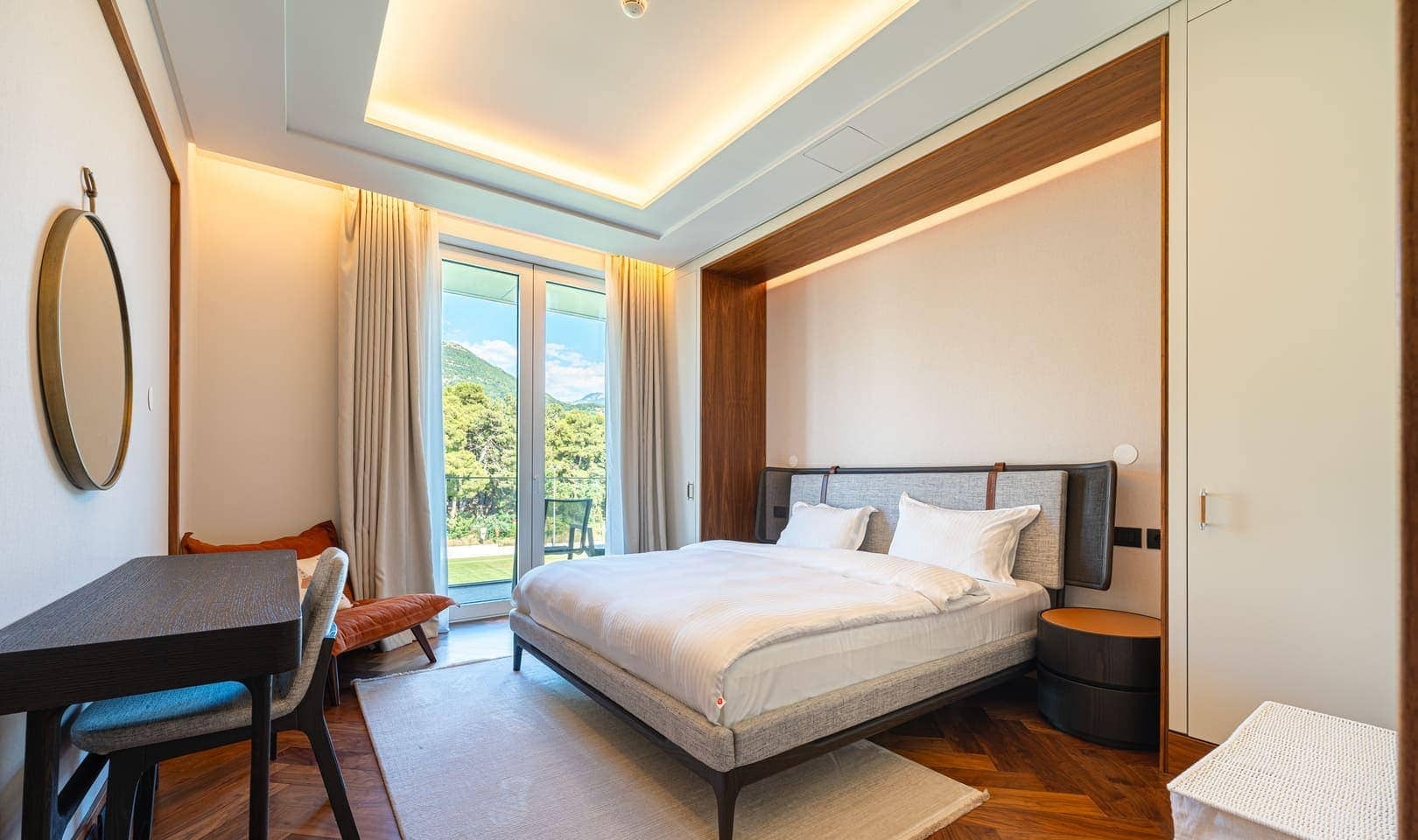 Four-Bedroom Residence in Elena, Porto Montenegro