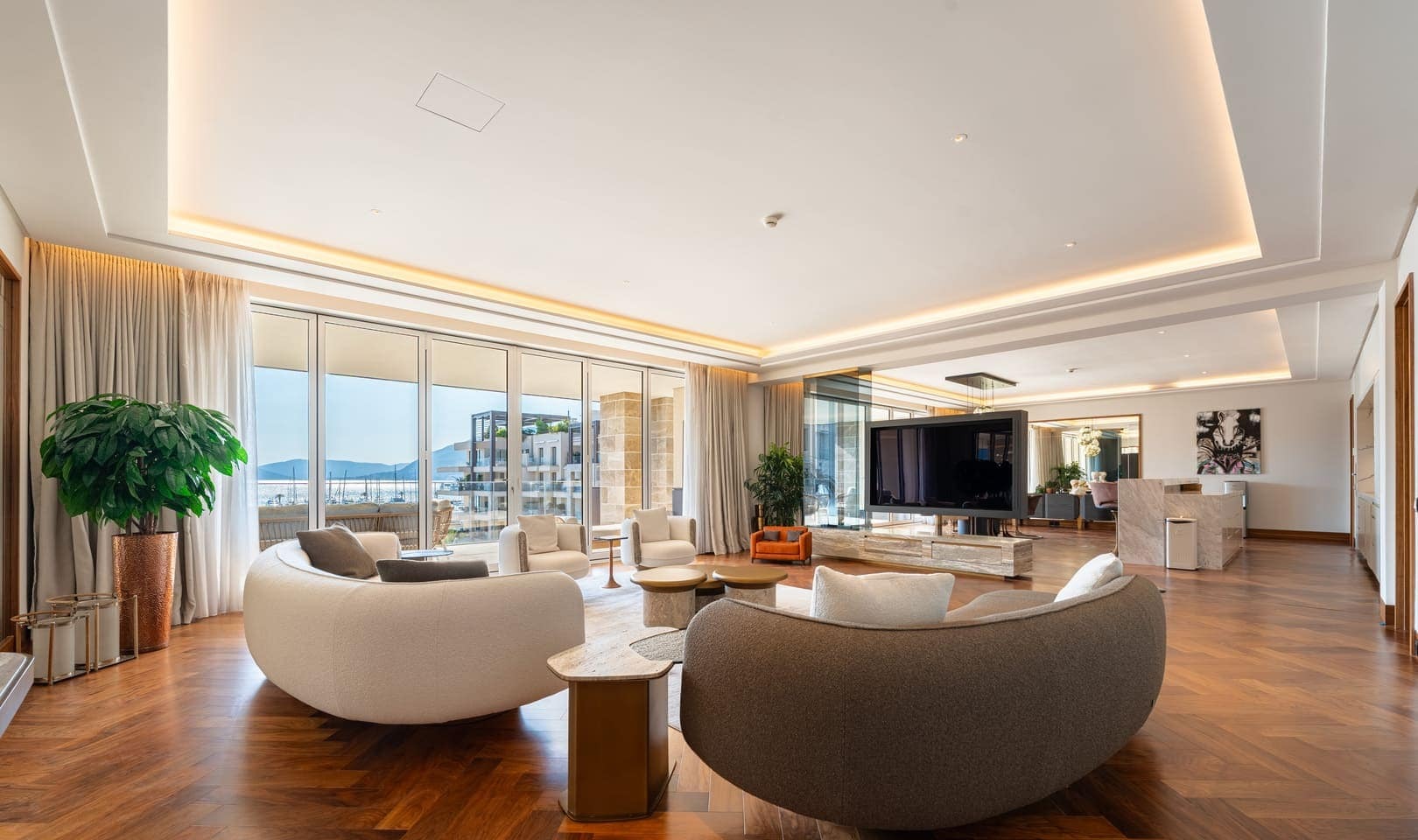 Four-Bedroom Residence in Elena, Porto Montenegro