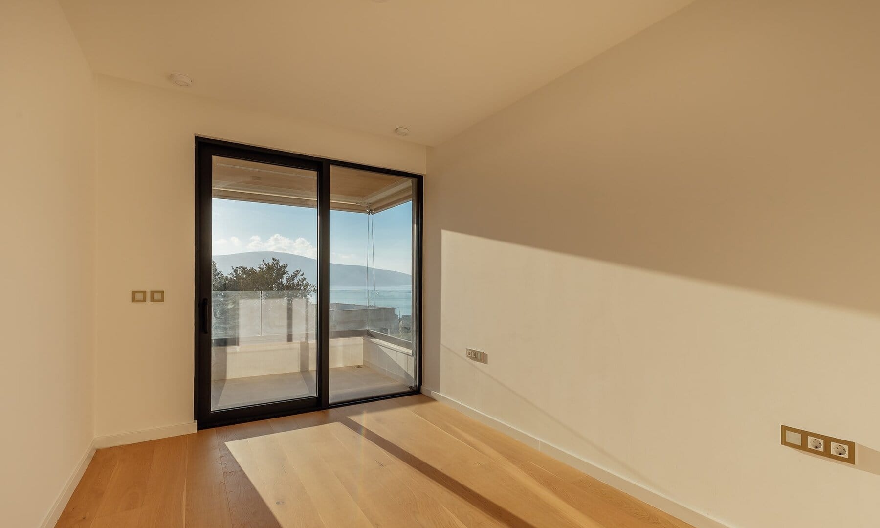 Two-Bedroom Duplex in Donja Lastva, Tivat