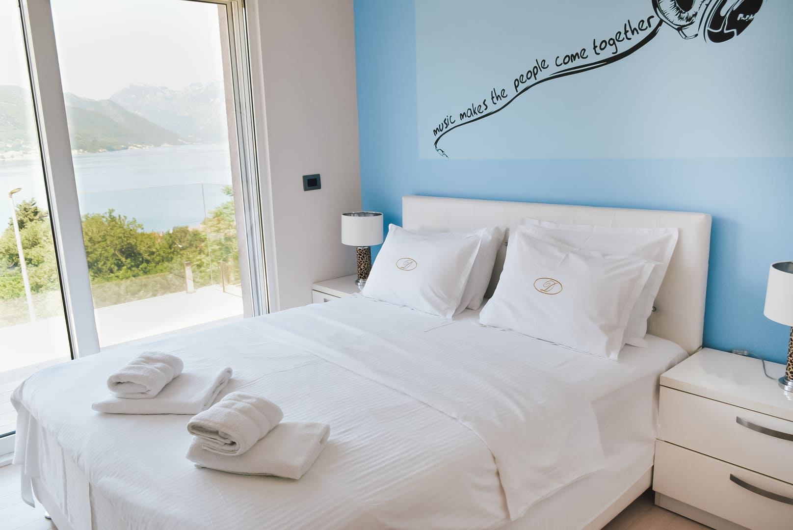 Six-Bedroom Villa with Pool in Dobrota, Kotor Bay