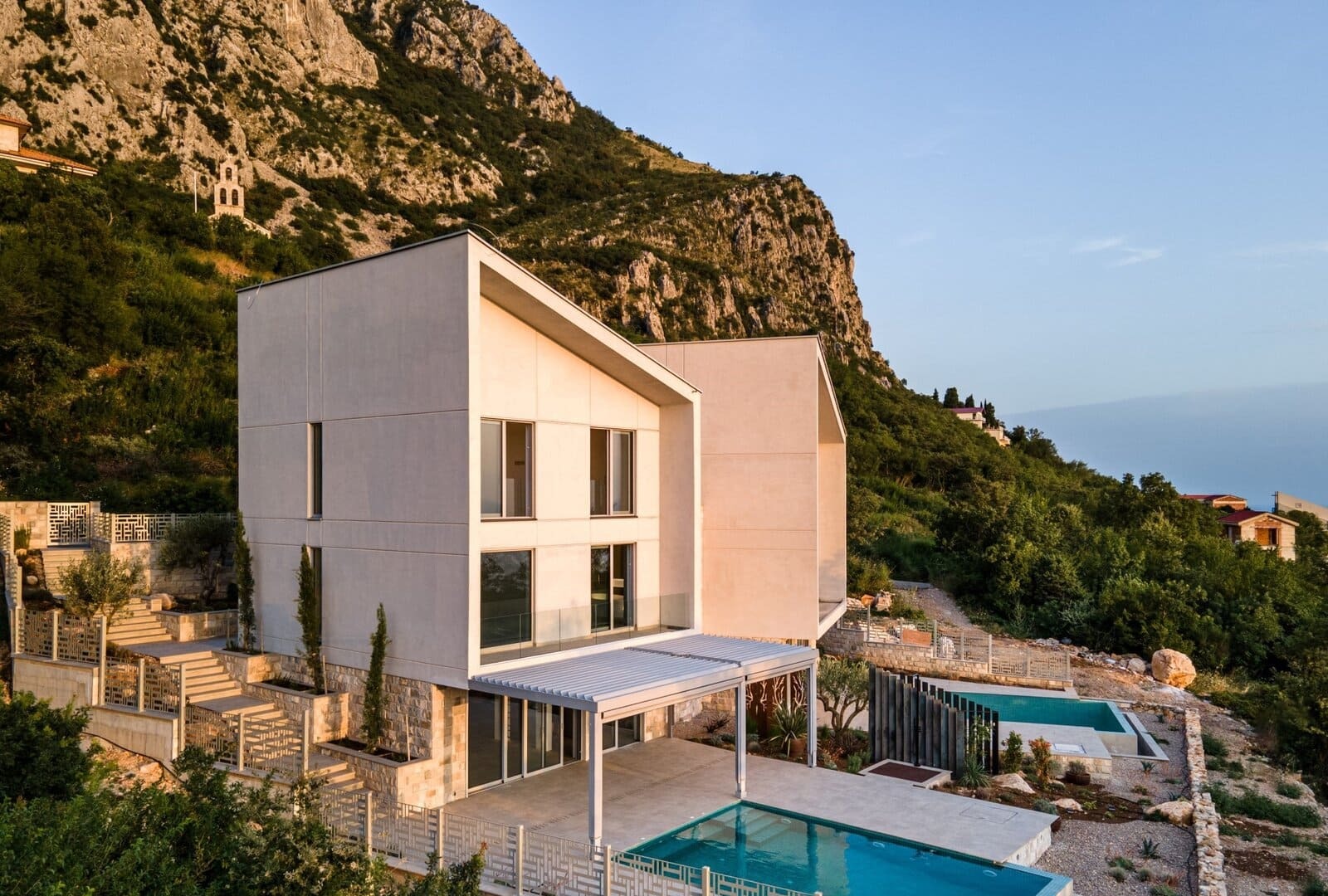 Four-Bedroom Eco Villa with Infinity Pool in Tudorovići, Budva