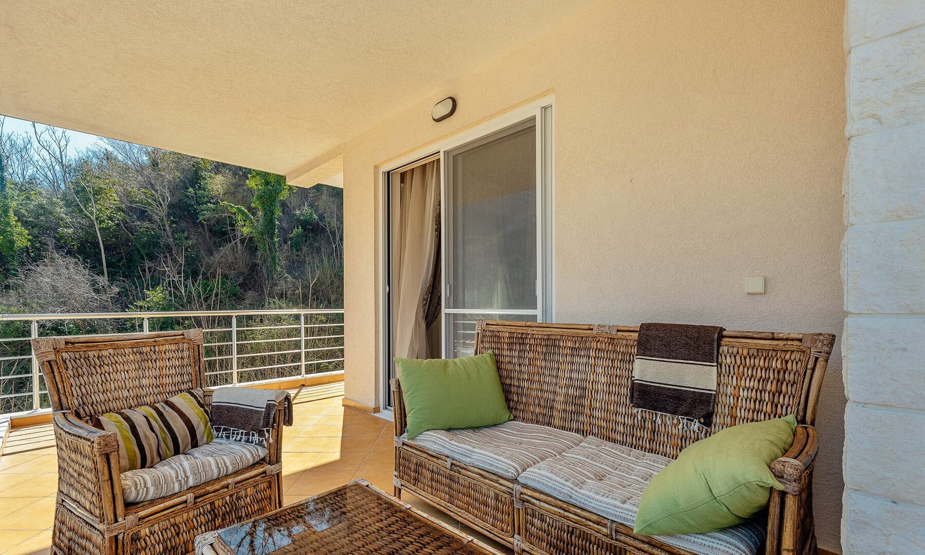 Two-Bedroom Bay-View Apartment in Muo, Kotor