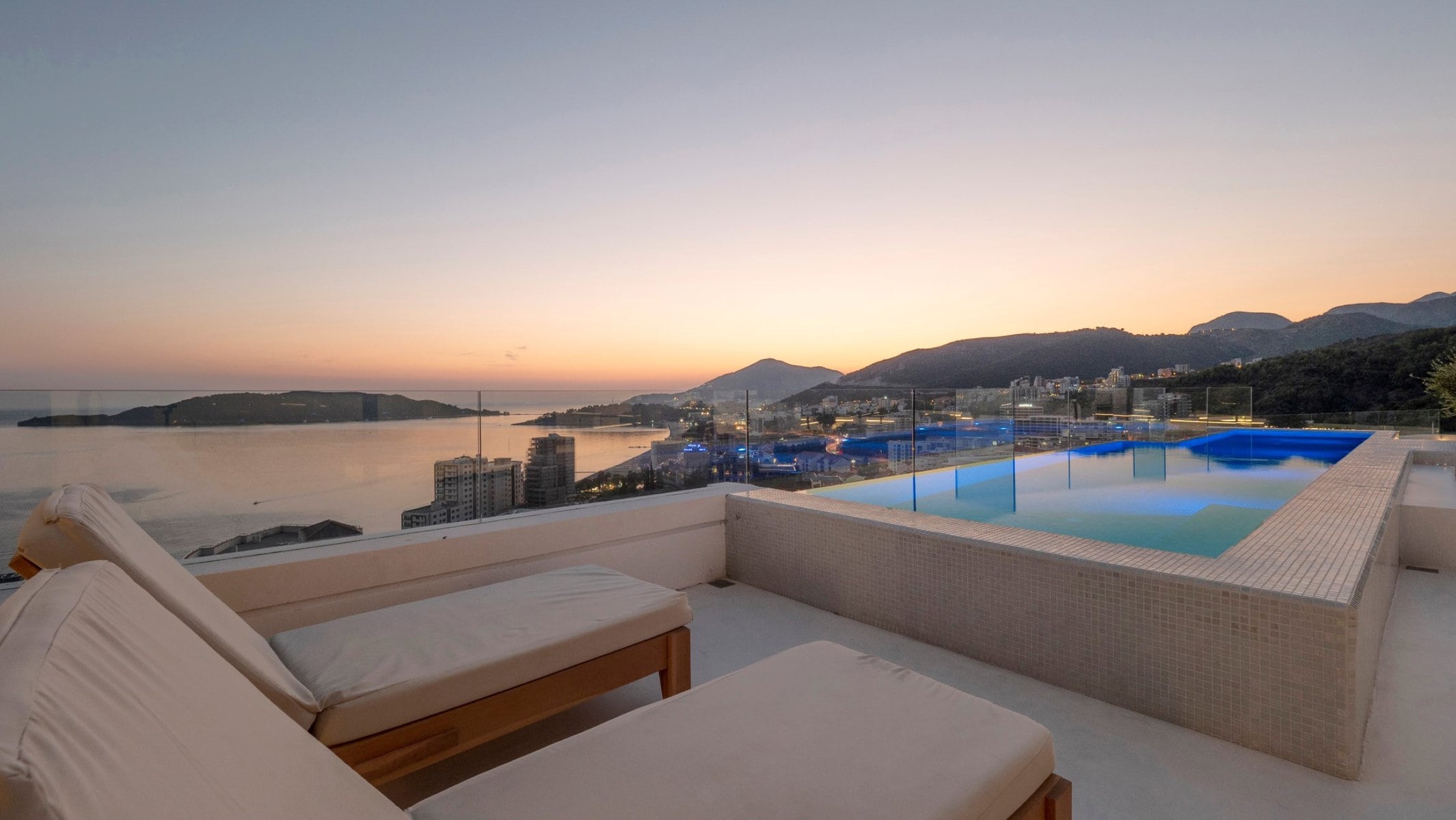Five-Bedroom Duplex Penthouse with Rooftop Pool in Rafailovići