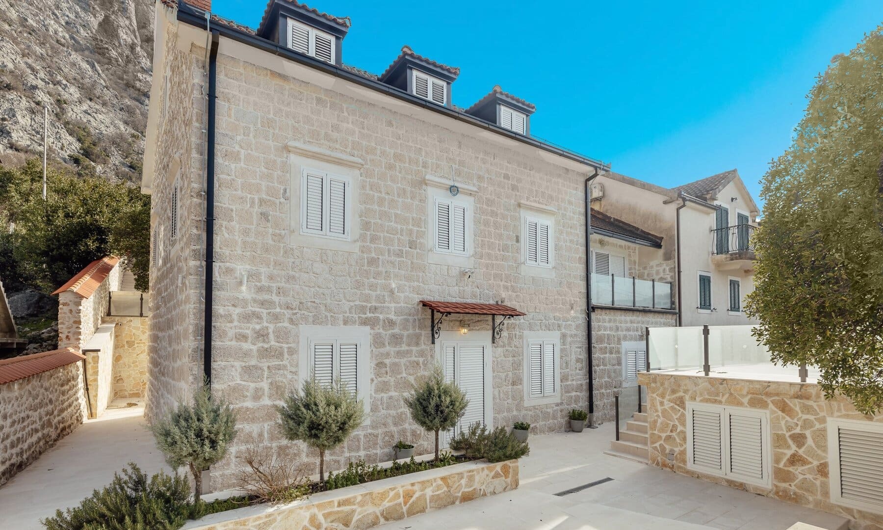 Five-Bedroom Stone Waterfront Villa in Ljuta, Kotor Bay