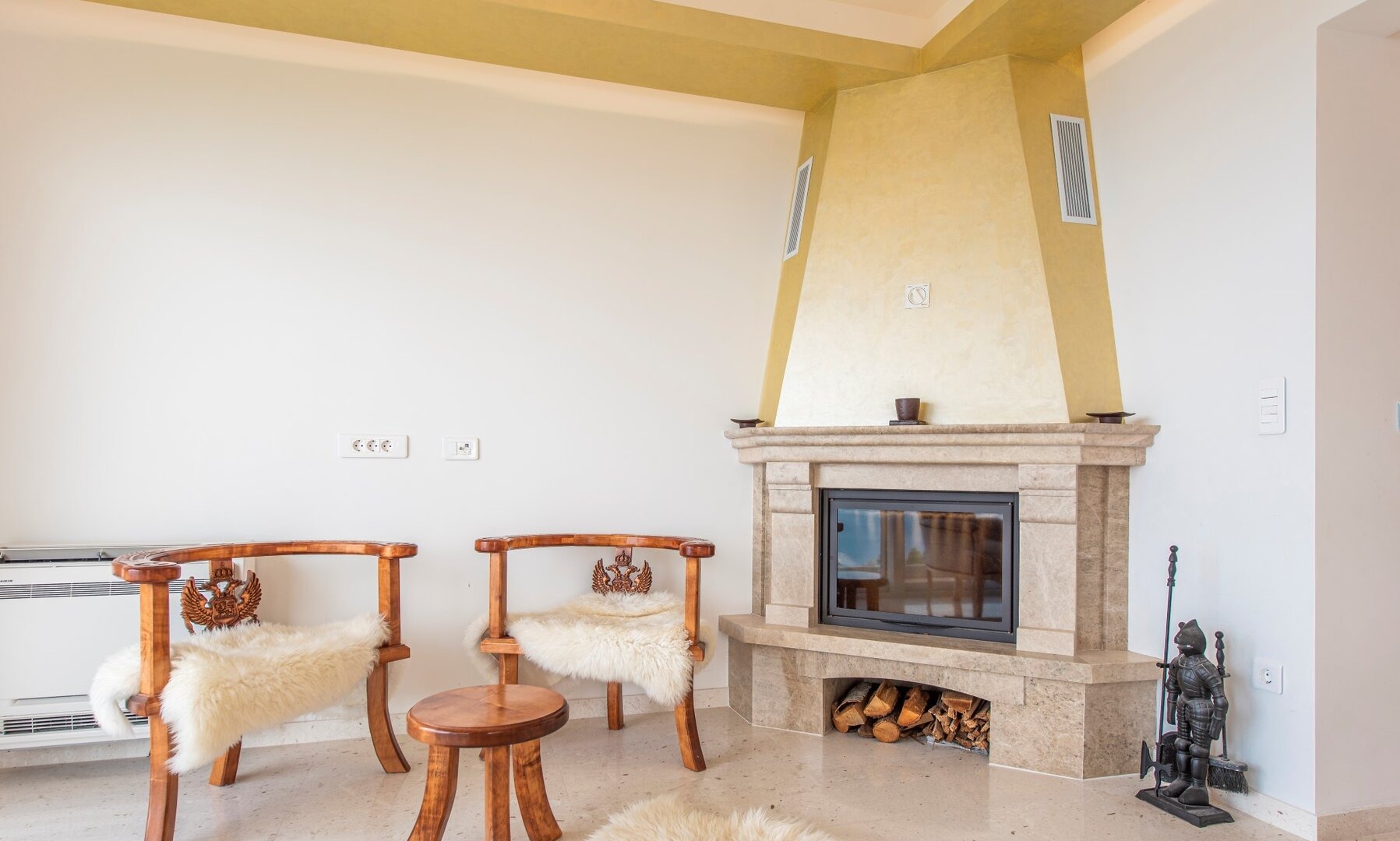 Eight-Bedroom Villa with Pool in Reževići, Budva Riviera