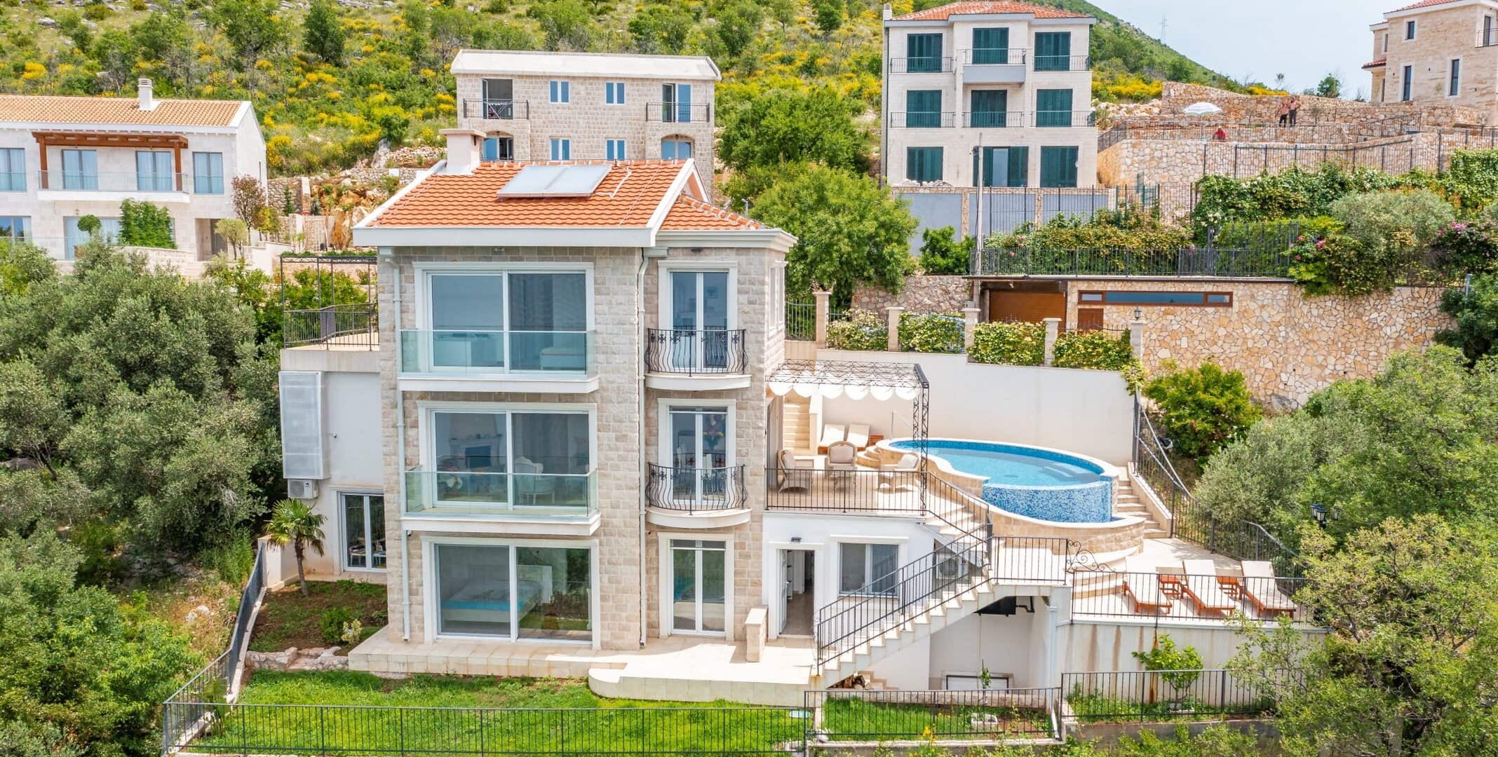 Eight-Bedroom Villa with Pool in Reževići, Budva Riviera