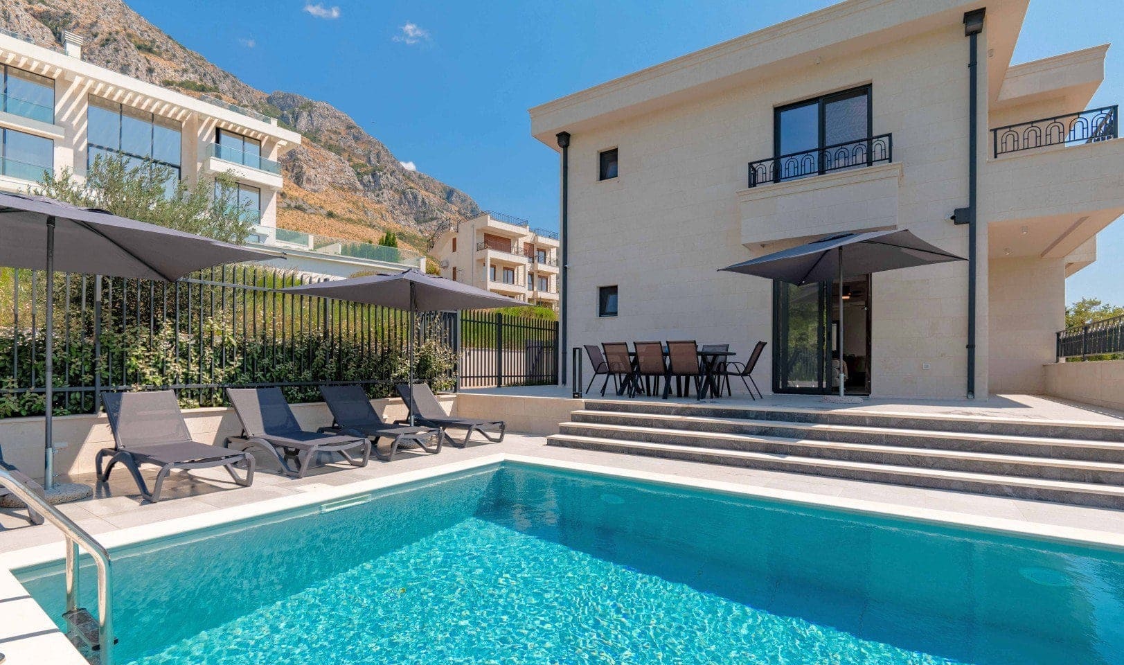 Five-Bedroom Villa with Pool in Reževići, Budva Riviera