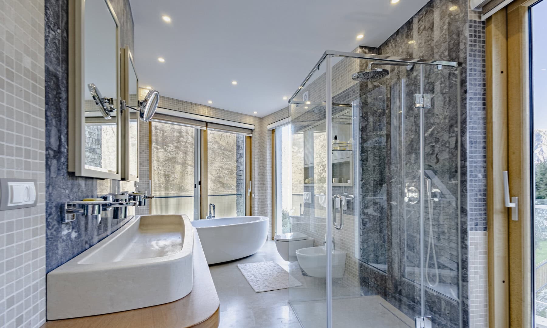 Four-Bedroom Villa with Pool in Stoliv, Kotor Bay