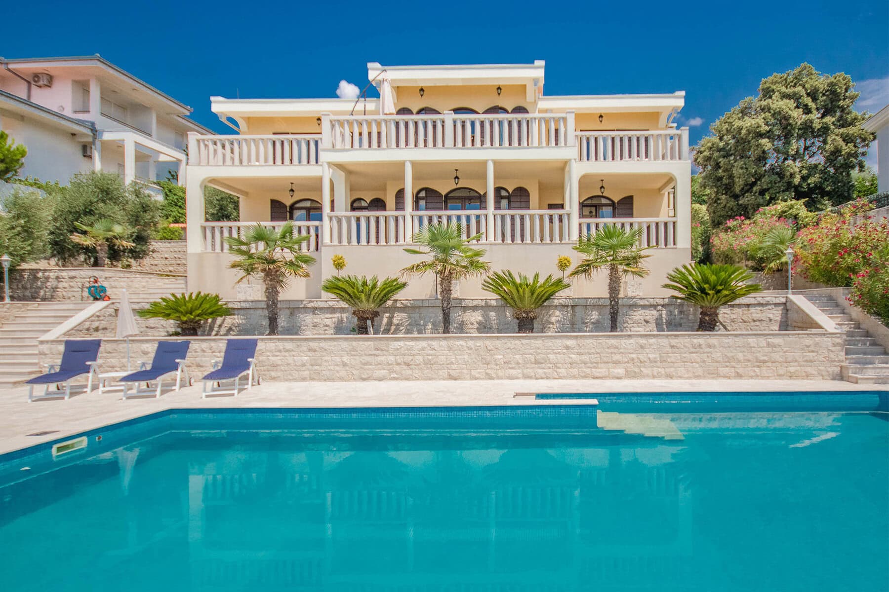 Six-Bedroom Waterfront Villa in Utjeha, Bar Riviera
