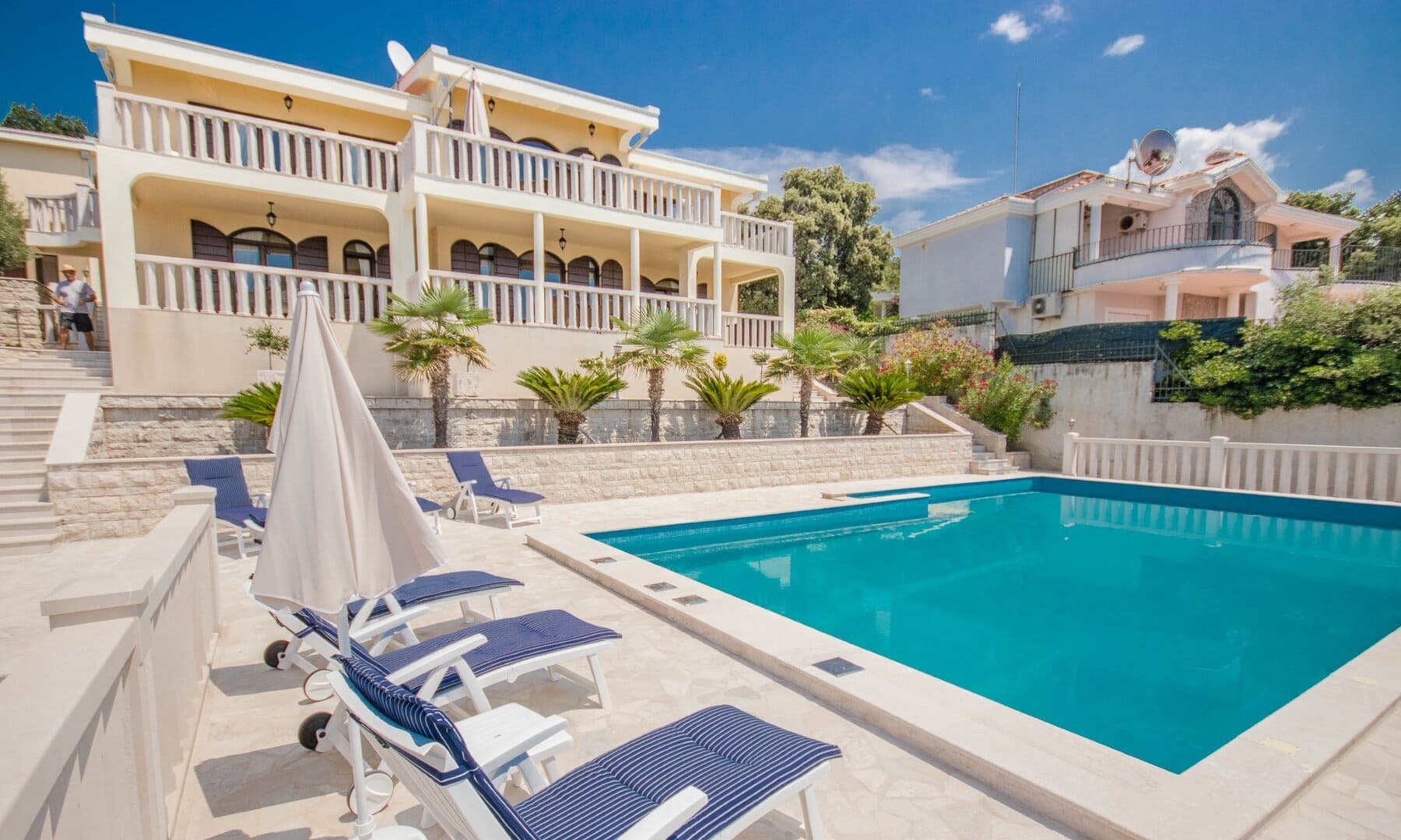 Six-Bedroom Waterfront Villa in Utjeha, Bar Riviera